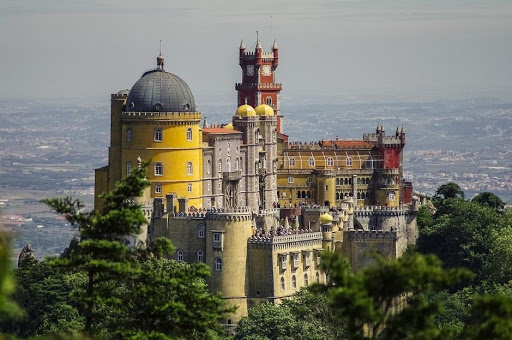 big-building-portugal-real-estate-nadlanco