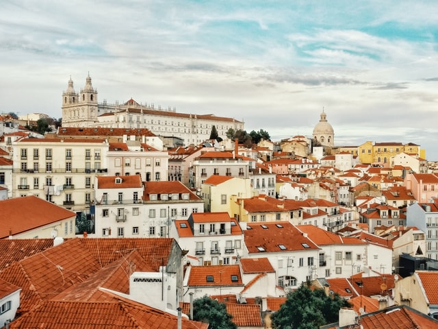 liam-mckay-VHWyqXsWHg0-unsplash-highest-and-lowest-prices-for-real-estate-investing-in-portugal